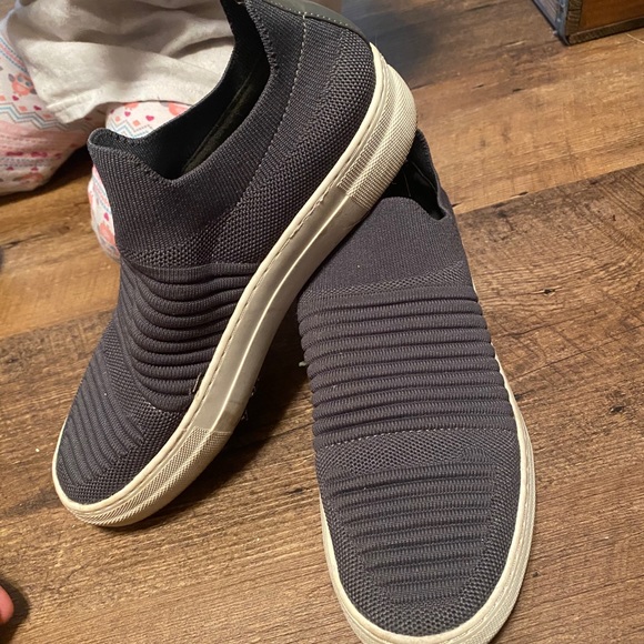 Madden girl - Picture 5 of 5